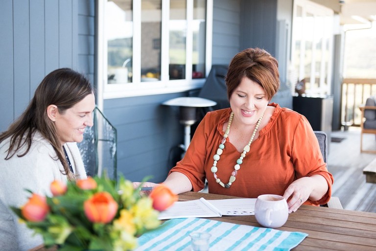 Tanya Valentin, Coaching and Mentoring tanya-valentin-coaching-in-nz-ece-at-table